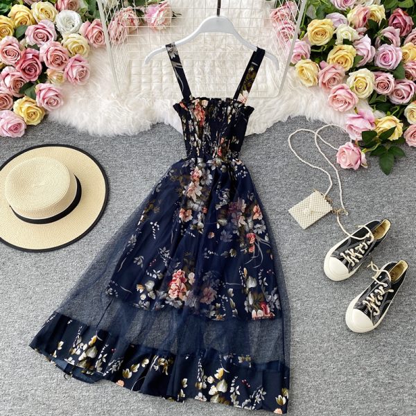 The new French girl temperament show thin gauze dress dress of a word shoulder straps that wipe a bosom - Image 4