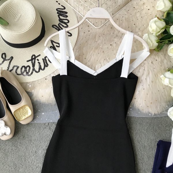 In the summer of the new package buttocks needle knitting skirt with shoulder-straps v-neck cultivate one's morality - Image 6