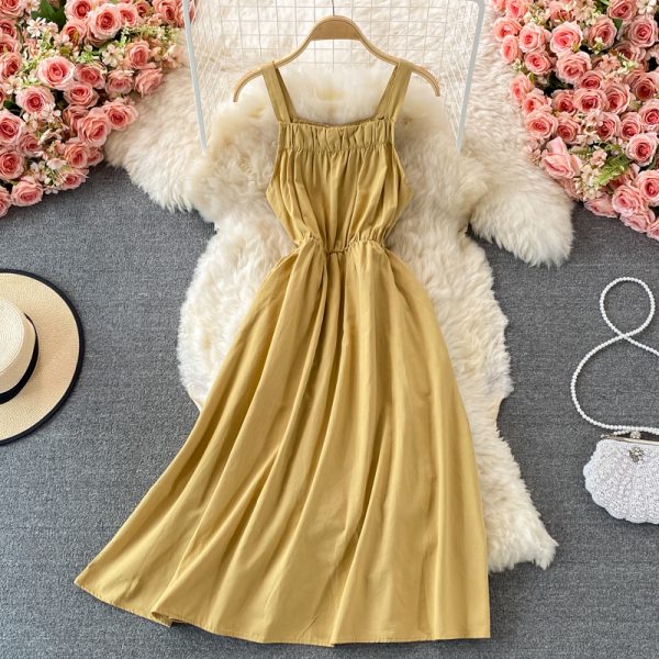 Summer New French Retro Girl's First Love A- line Dress Waist Slimming Gentle Sweet Spaghetti-Strap Dress