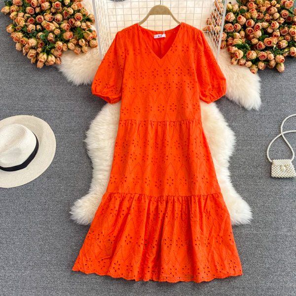 Seaside Holiday Beach Dress V-neck Puff Sleeve Dress Summer Loose Slimming Dignified Hollow Large Swing Dress - Image 3