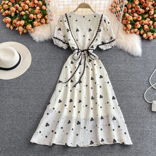 Lightly Mature Floral Dress Women's Summer French First Love Tea Break Skirt Gentle Temperament White V-Collar Dress - Image 5