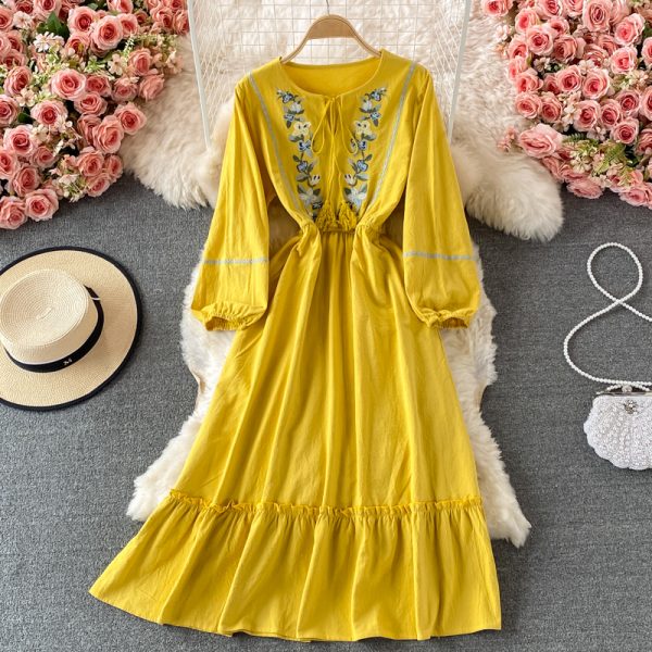 Yunnan National Style Vintage Embroidery Dress Summer Embroidery New Waist-Tight Slimming Vacation Large Swing Dress - Image 3
